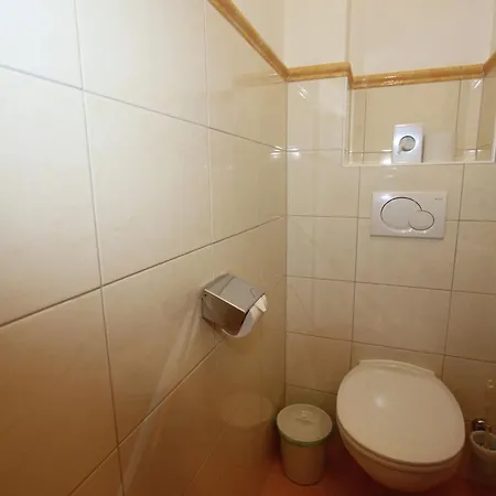 Apartment Inviting Flat With Sauna In